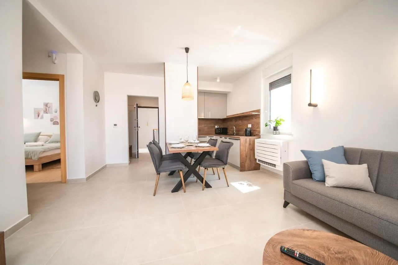 Vrsi Seaside Heights Apartments 0*,