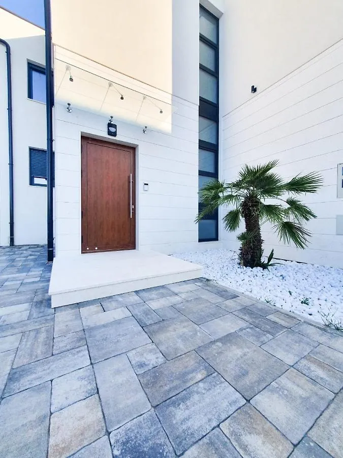 Vrsi Seaside Heights Apartments 0*,
