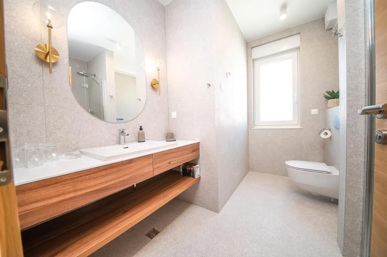 Vrsi Seaside Heights Apartments Croatia